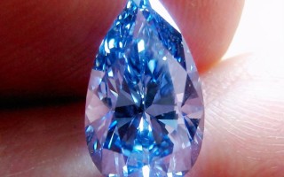 什么颜色的钻石最贵什么颜色的钻石最贵呢