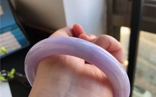 冰糯种紫罗兰翡翠手镯价格,糯冰种紫罗兰翡翠手镯的价格多少