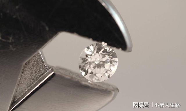 钻石买回来就不值钱了为什么钻石买的时候贵卖的时候不值钱-第2张图片-翡翠网