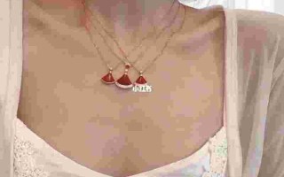 十大必买经典款项链毛衣十大必买经典款项链