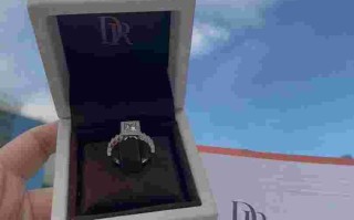 有男生买了dr后悔吗男人买dr戒指是真的爱你吗