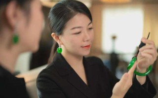 刘嘉玲的翡翠首饰,模特刘嘉玲翡翠知识