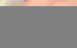 情侣戒指带在哪个手指？