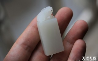 『蓝魔翡翠』一个和田玉金鳞印章和两个翡翠貔貅印章，各具特色，欢迎欣赏