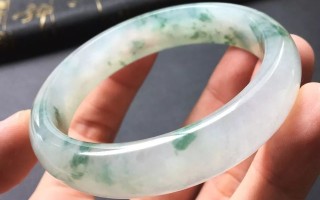 最好的翡翠手镯,翡翠手镯怎么选择