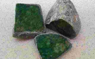 翡翠原石哪里收购,翡翠原石在哪里会收购