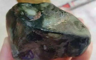 在日本买的翡翠原石,日本中古翡翠可以买吗