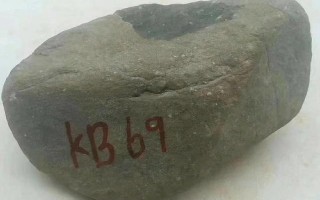 翡翠原石水泥皮,翡翠白沙皮原石