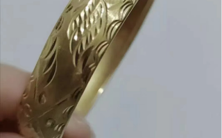 1万元金手镯能卖多少钱一个,1万元金手镯能卖多少