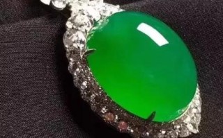 关于灰绿 翡翠 价格的信息