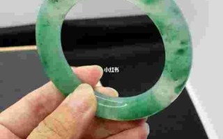 独龙玉手镯多少钱,独龙玉有酸洗和注胶吗