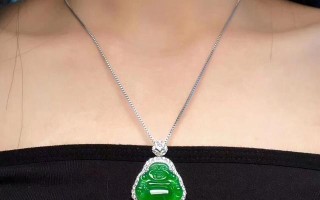 翡翠吊坠的保养知识玉吊坠有哪些款式