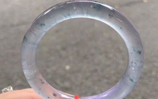 中百买的翡翠手镯保a是真的吗的简单介绍