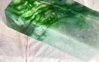 收藏级翡翠价格会一直飙升吗？谁知道收藏翡翠到底有多大风险？