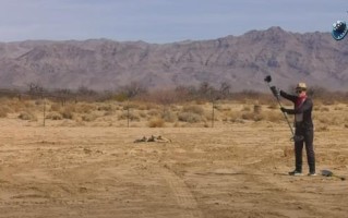 我有翡翠原石给谁看,铁铲打翡翠原石