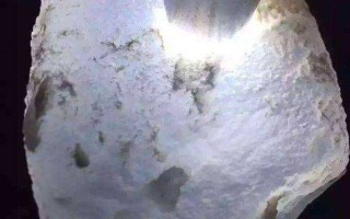 翡翠原石种水鉴别图片鉴别翡翠原石种水