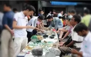 翡翠原石帝王绿180亿翡翠原石开口咋样封口