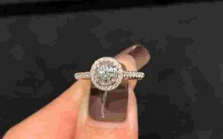 30克拉钻戒图片,30克拉钻戒多大图片