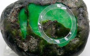 杨梅沙皮翡翠原石会卡沙皮翡翠原石