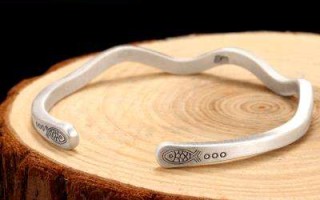 银镯子内侧写有足银999,足银翡翠手镯图片大全