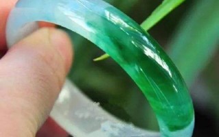 翡翠手镯3000万左右,翡翠手镯3000万左右图片