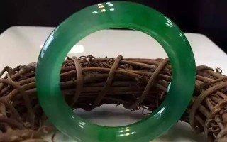 翡翠哪个牌子最好最纯翡翠手镯在哪买好