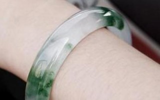 长期佩戴玉器首饰好吗？