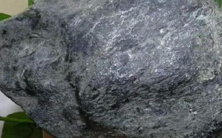 翡翠原石变化莫测,翡翠原石价格