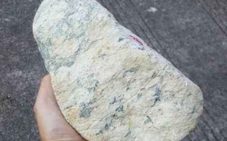 翡翠原石的价格一般在多少一克,翡翠原石的价格一般在多少