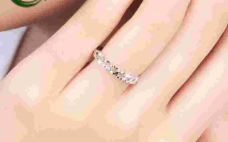 女士铂金戒指图片,女士铂金戒指图片及价格