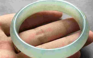 翡翠禄来在杭州实体店,翡翠禄来手镯怎么样