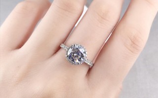 2克拉钻石价格表10克拉钻石有多大图片