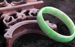 翠花手镯,兴隆翡翠手镯