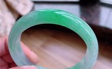 冰种满绿翡翠手镯网购价图文冰绿翡翠手镯价格