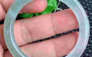 翡翠手镯尺寸多大才合适,翡翠手镯尺寸