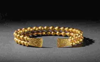 15克的黄金手镯小吗,15克黄金手镯图片女款