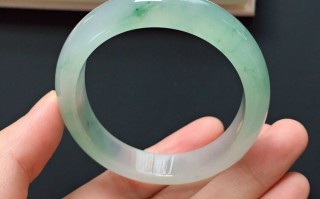 翡翠手镯175是多大号?27寸的翡翠手镯