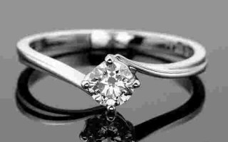 钻石和金子哪个价值更高金跟钻石哪个更值钱