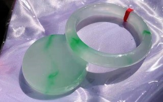 怎么分辨翡翠怎么判断翡翠的价格