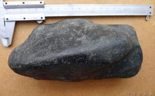 黑蜜蜡原石黑蜡壳翡翠原石