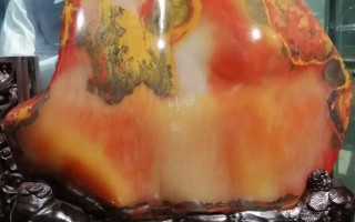 你手里有黄龙玉吗？现在黄龙玉的市场价格如何？