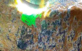 如何买翡翠原石锑价如何买翡翠原石