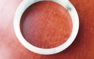 一千多的翡翠手镯翡翠手镯优化处理可以戴吗