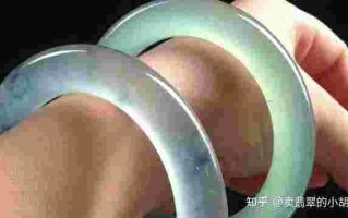 想买翡翠手镯靠谱的品牌买翡翠手镯去哪个品牌买好