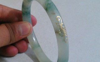 玉手镯怎么鉴定,清代翡翠手镯鉴定