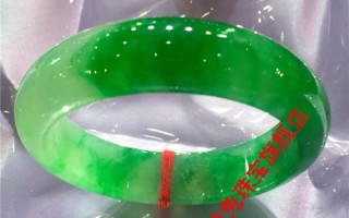 包含绿色翡翠手镯联系电话的词条