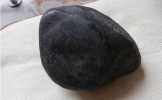 玉石原石鉴定方法,乌纱翡翠原石的鉴定方法