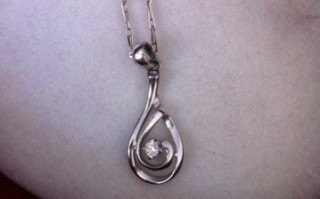 23800g的钻石是多重钻石重量133克多少钱