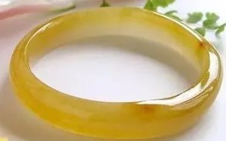 翡翠怎么查价格是多少,新坑翡翠手镯多少钱