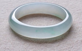 天然翡翠的特性是什么翡翠系统知识